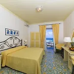 Bianca 4*